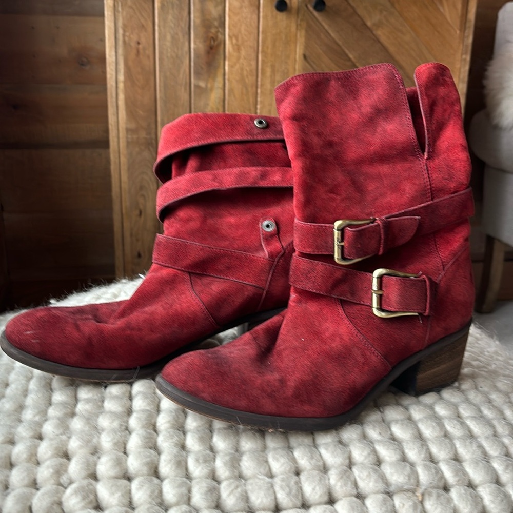 Donald J Pliner red suede boots